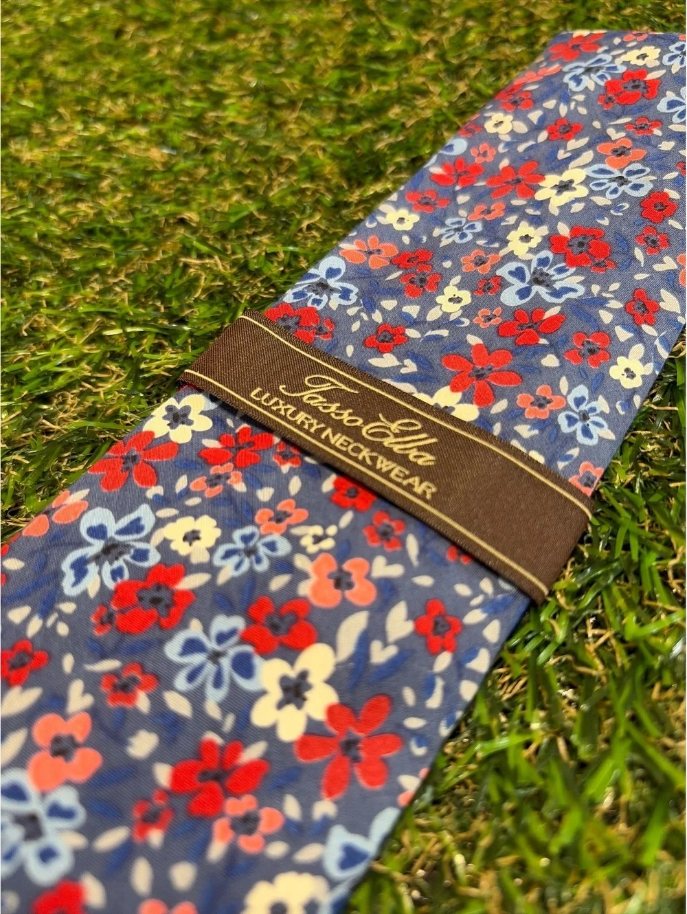Tasso Elba Luxury Neckwear Floral Tie - One Size